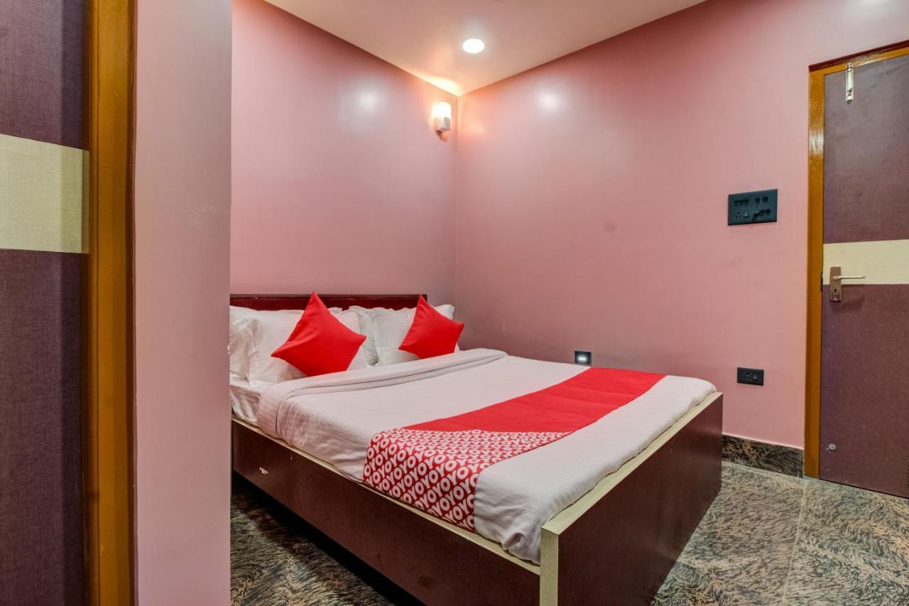 Oyo 16871 Anant Home Stay 西隆 外观 照片