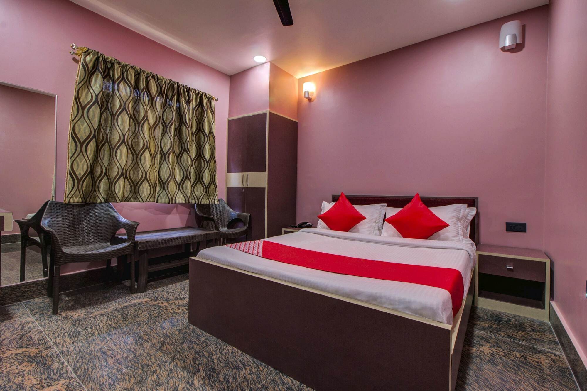 Oyo 16871 Anant Home Stay 西隆 外观 照片